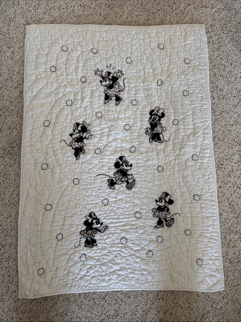 Pottery Barn Kids White Quilted Minnie Mouse Baby Quilt